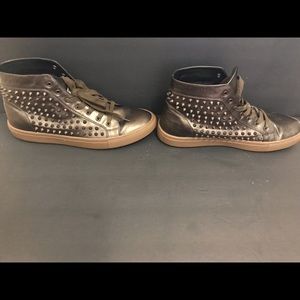 Steve Madden Men’s Jekyll Spike Sneakers